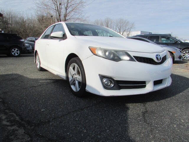 2014 Toyota Camry SE
