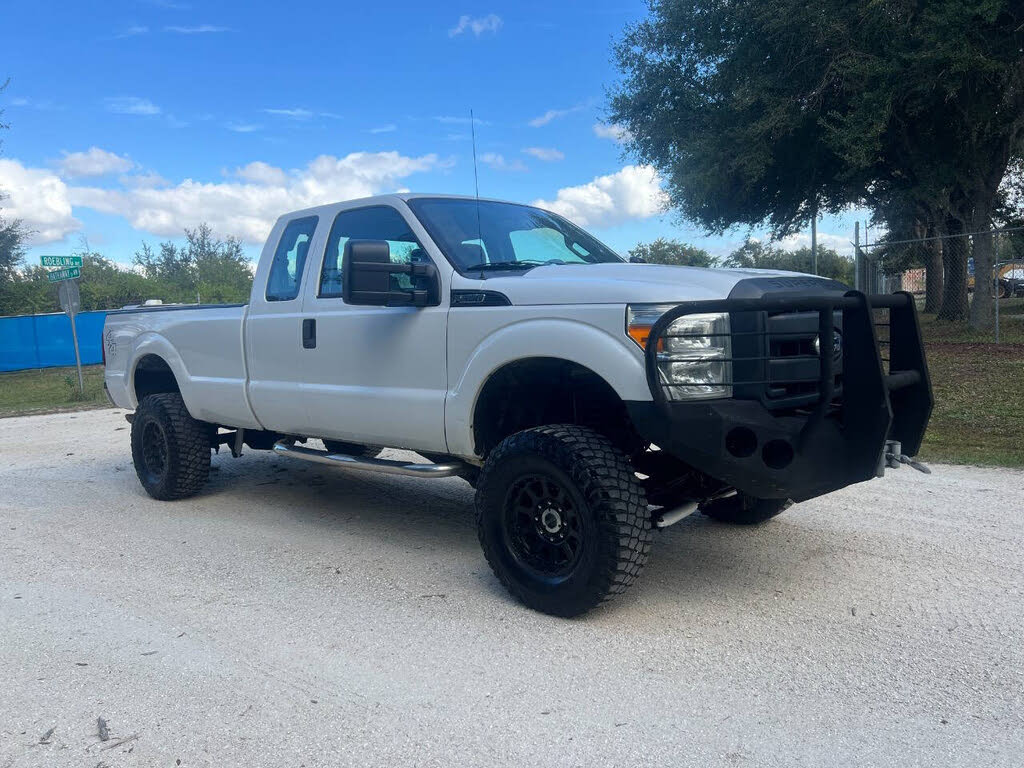 2015 Ford F-350 Super Duty XL SuperCab LB 4WD