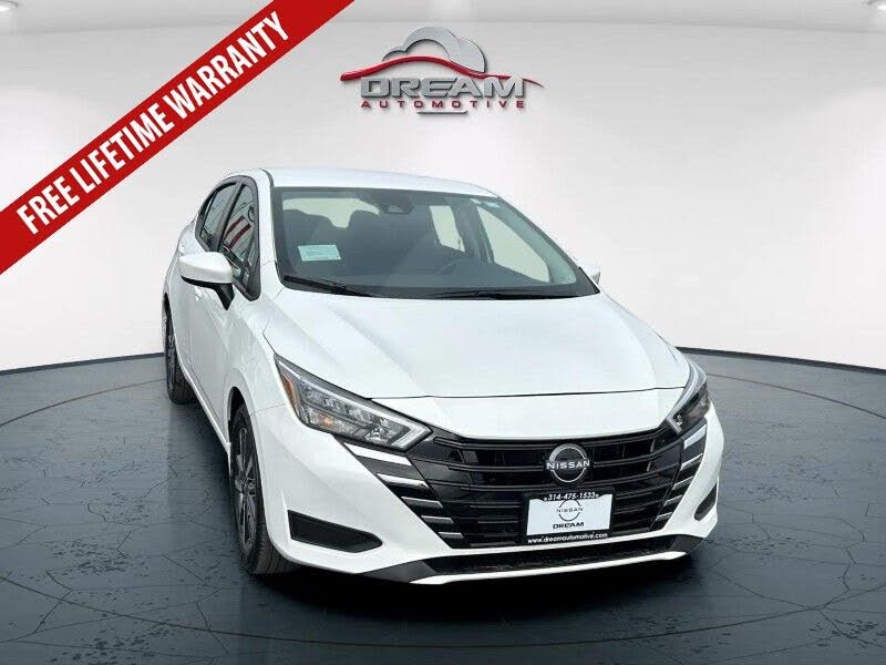 2025 Nissan Versa SV FWD