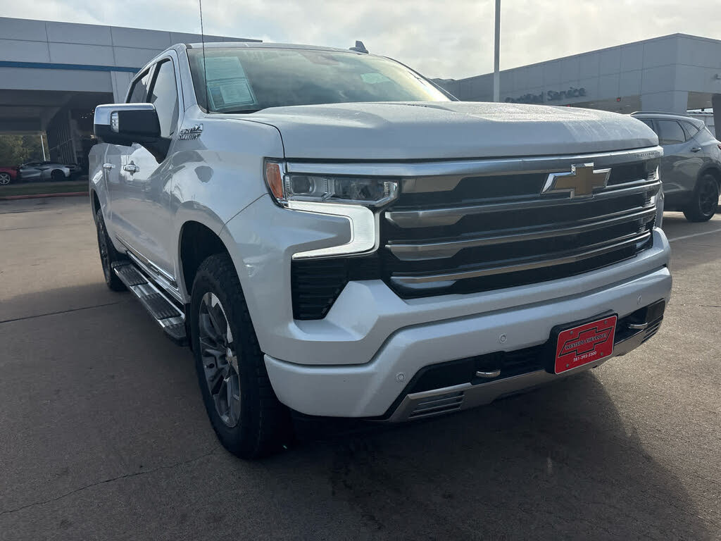 2024 Chevrolet Silverado 1500 High Country Crew Cab 4WD