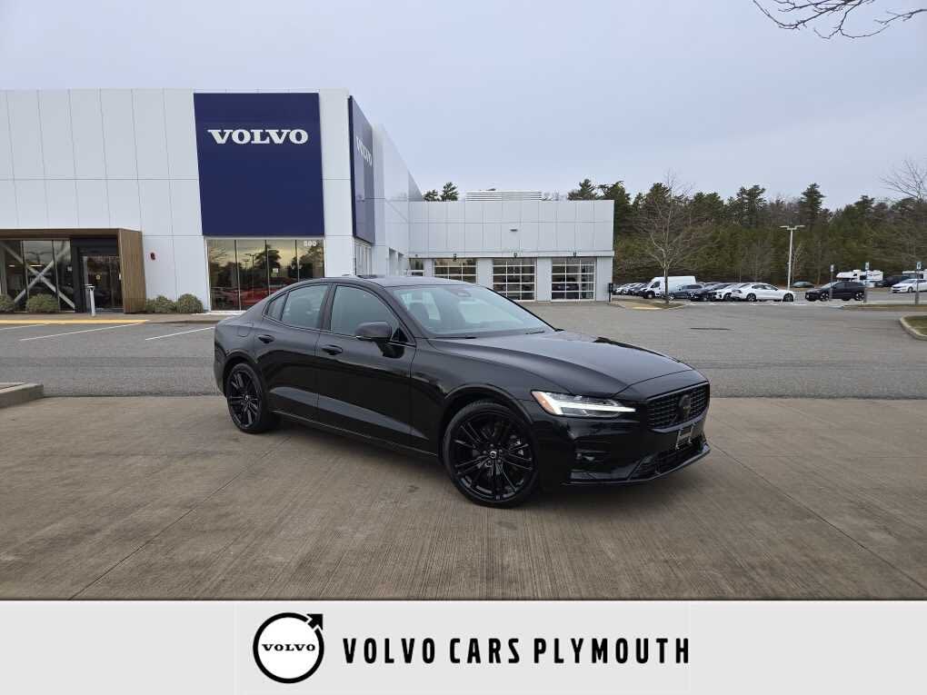 2024 Volvo S60 B5 Plus Black Edition AWD
