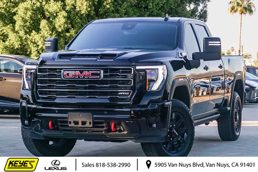 2025 GMC Sierra 2500HD AT4 Crew Cab 4WD