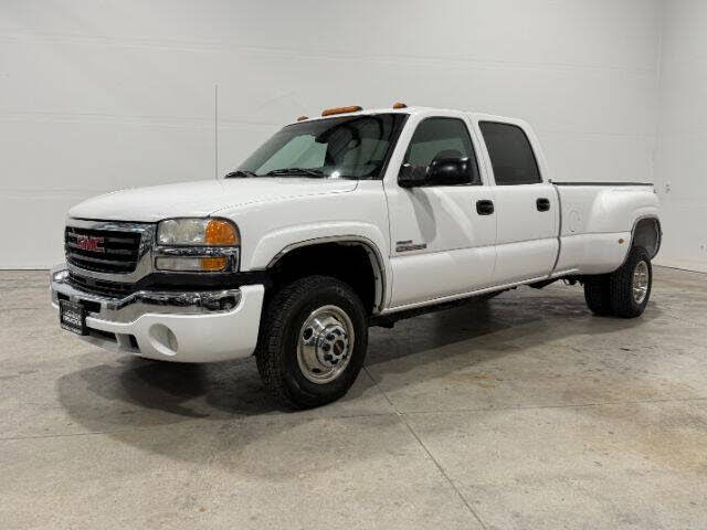 2004 GMC Sierra 3500 4 Dr SLE 4WD Crew Cab LB DRW