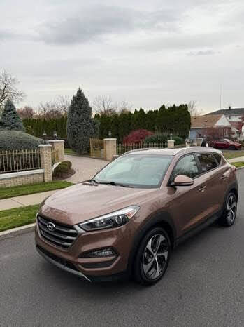 2016 Hyundai Tucson 1.6T Sport FWD with Beige Seats