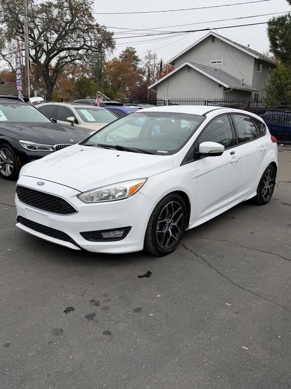 2016 Ford Focus SE Hatchback