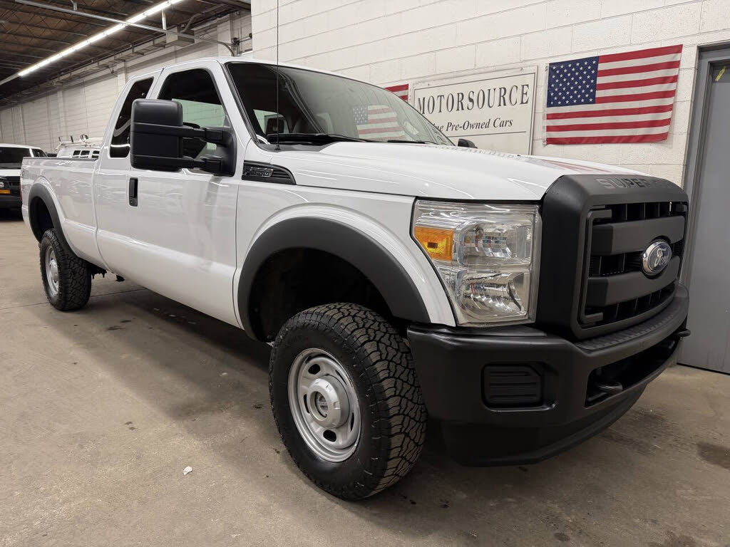 2011 Ford F-350 Super Duty XL SuperCab LB 4WD