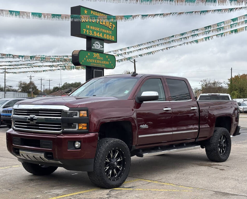 2017 Chevrolet Silverado 2500HD High Country Crew Cab LB 4WD