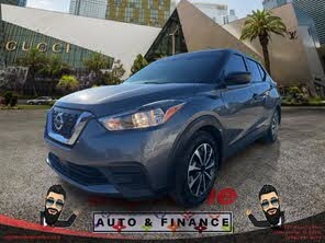 Nissan Kicks S FWD