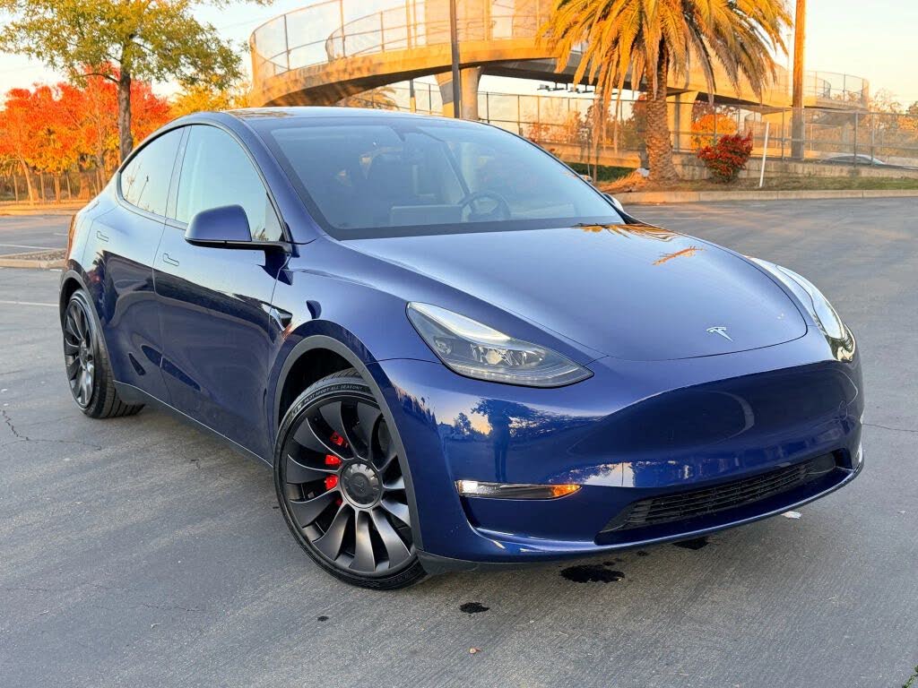 2023 Tesla Model Y Performance AWD