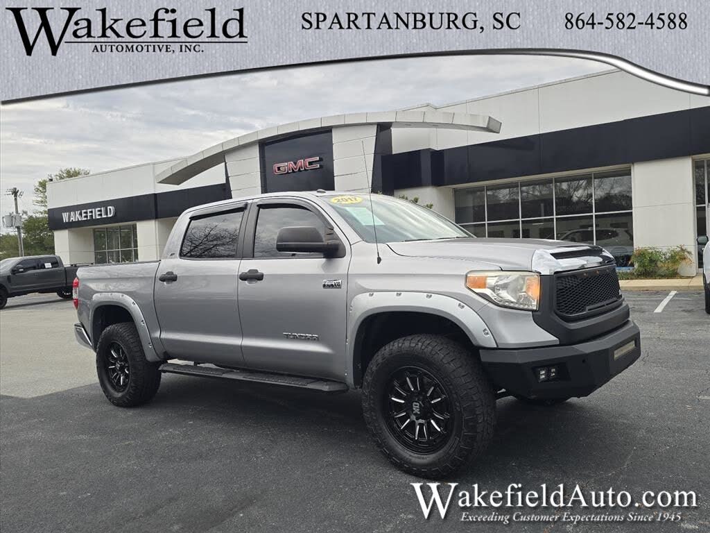 2017 Toyota Tundra SR5 CrewMax 5.7L FFV