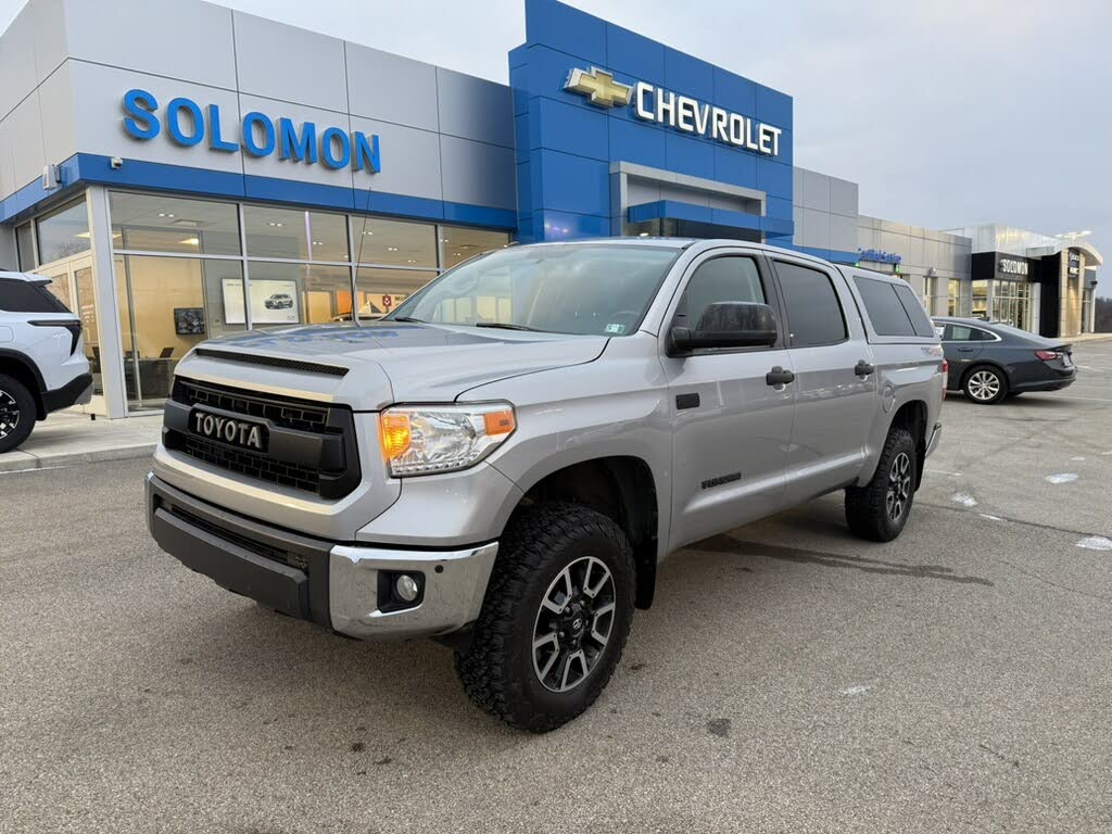 2017 Toyota Tundra SR5 CrewMax 5.7L 4WD