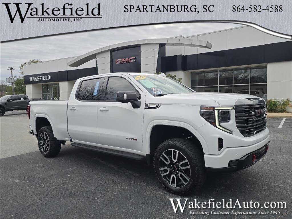 2022 GMC Sierra 1500 AT4 Crew Cab 4WD