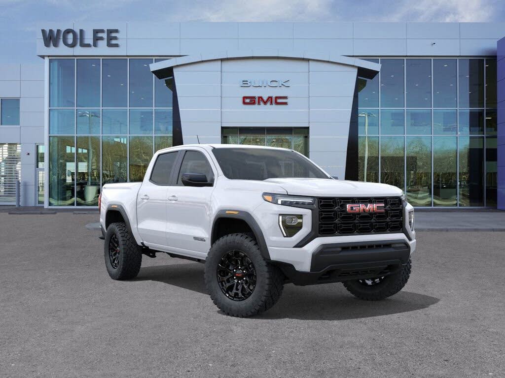 GMC Canyon Elevation Crew Cab 4WD 2026