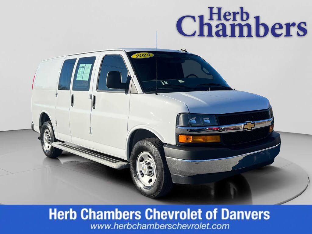 2024 Chevrolet Express Cargo 2500 RWD