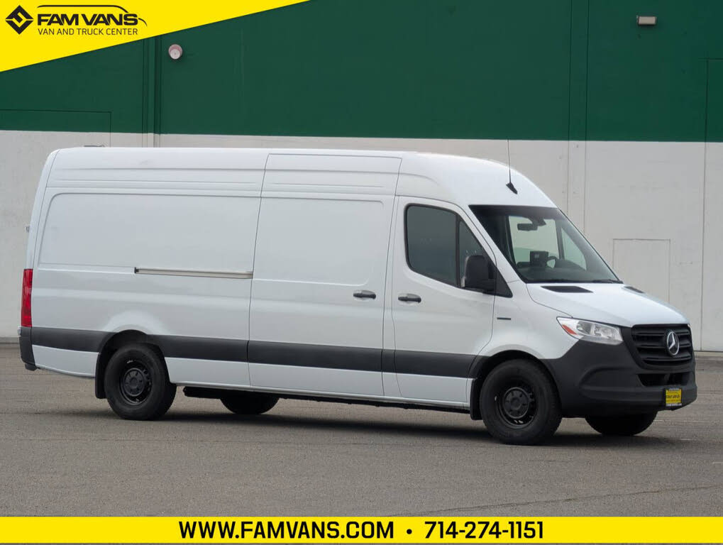 2024 Mercedes-Benz eSprinter 2500 170 High Roof Cargo HO RWD