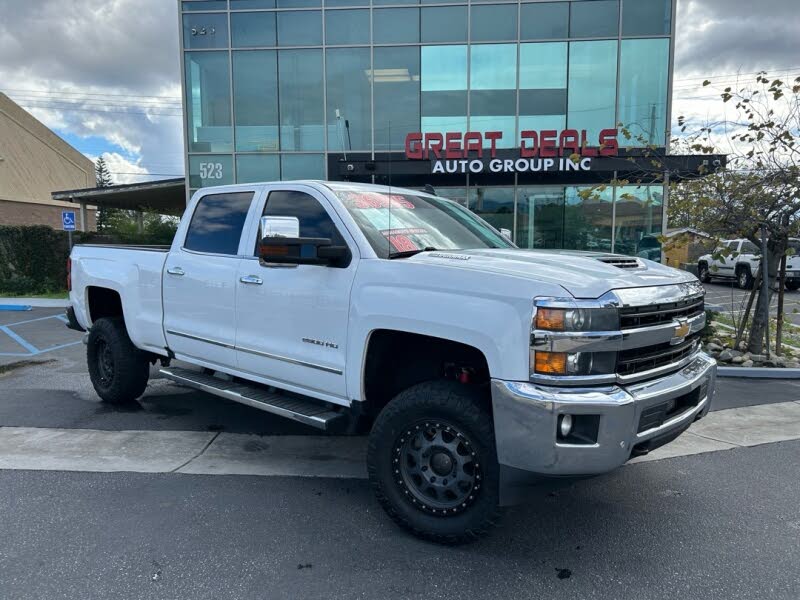 2018 Chevrolet Silverado 2500HD LTZ Crew Cab 4WD