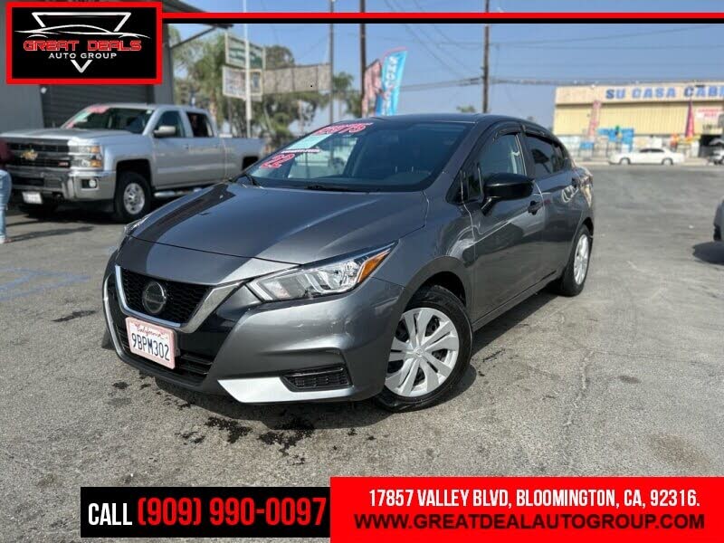 2022 Nissan Versa S FWD