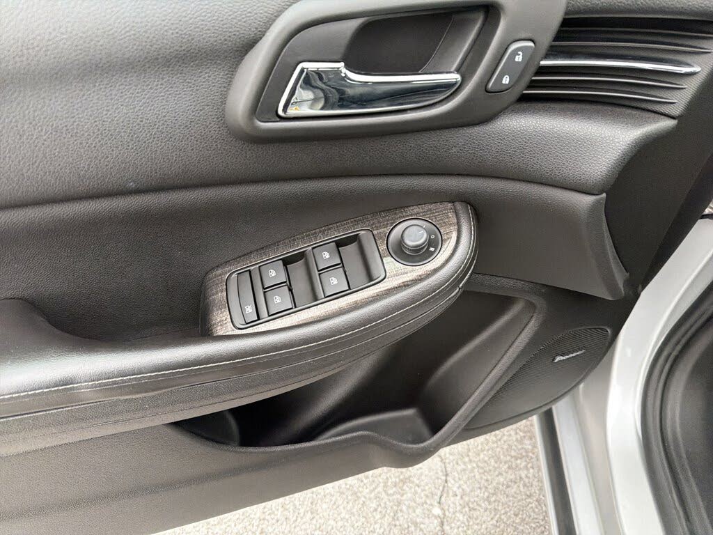 2015 Chevrolet Malibu 2LT FWD