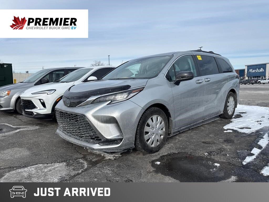 2023 Toyota Sienna XSE 7-Passenger AWD