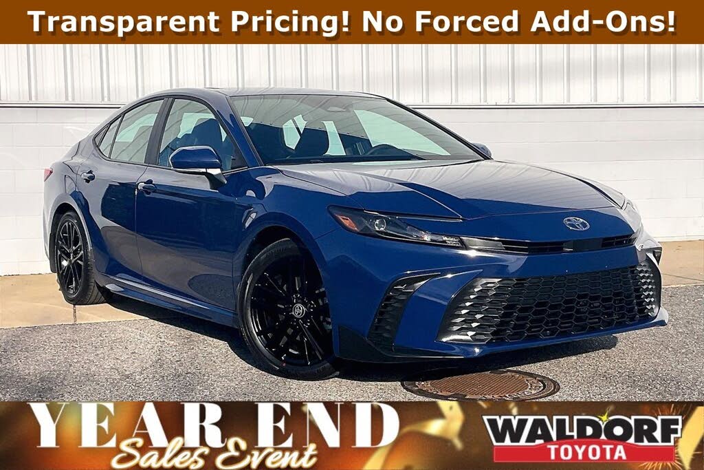 2026 Toyota Camry SE FWD