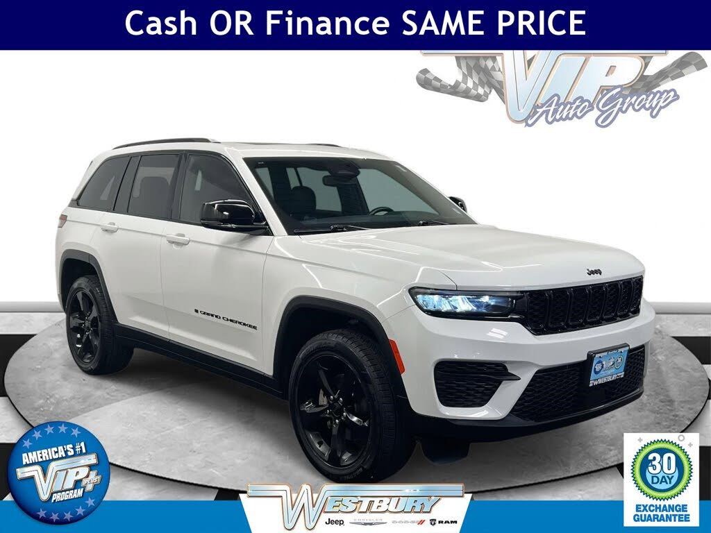 2022 Jeep Grand Cherokee Altitude 4WD