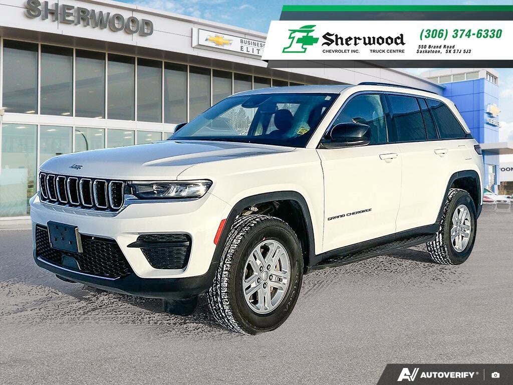 Jeep Grand Cherokee Laredo 4WD 2023
