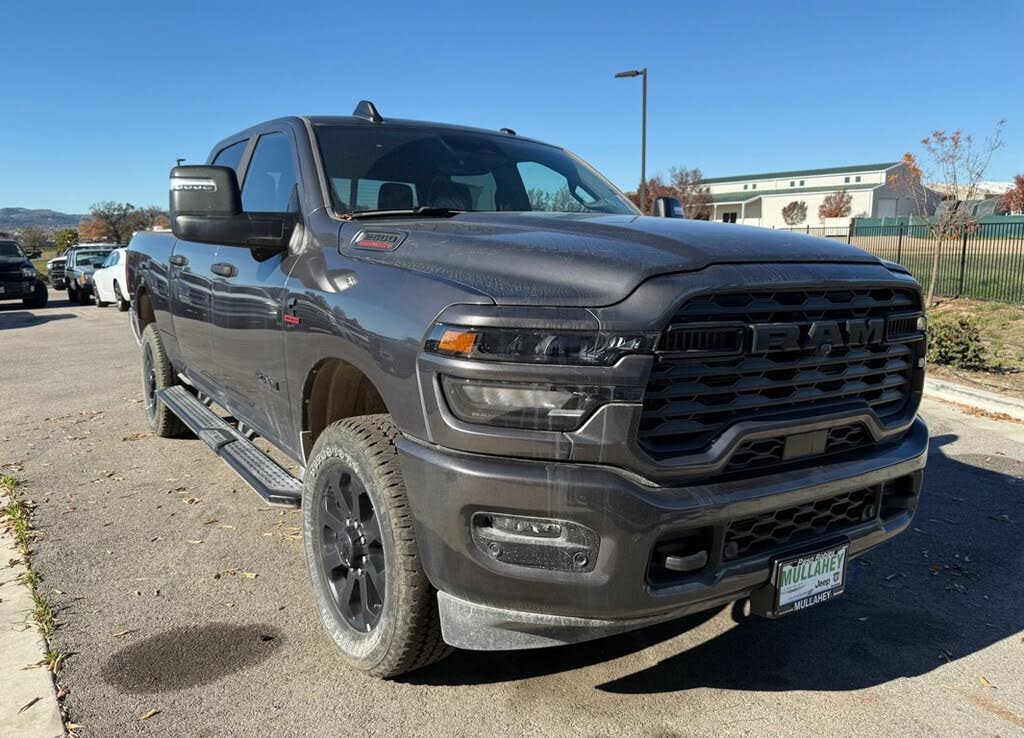 2025 RAM 2500 Big Horn Crew Cab 4WD