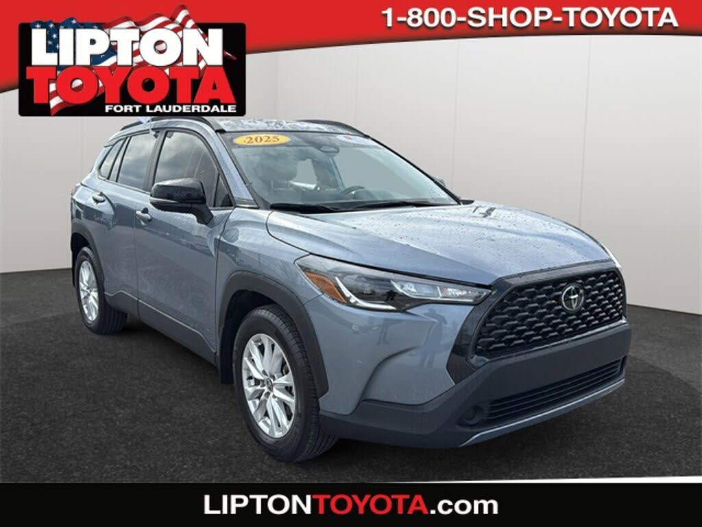 2025 Toyota Corolla Cross LE FWD