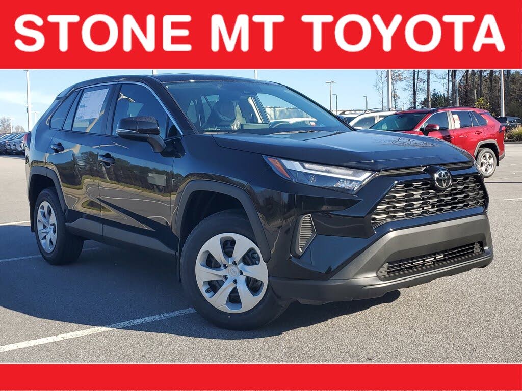 2025 Toyota RAV4 LE FWD