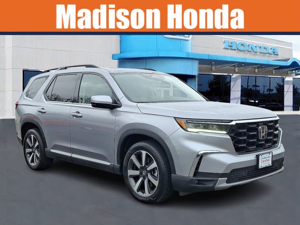 2025 Honda Pilot Touring AWD