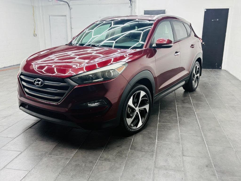 2016 Hyundai Tucson 1.6T Sport FWD with Beige Seats