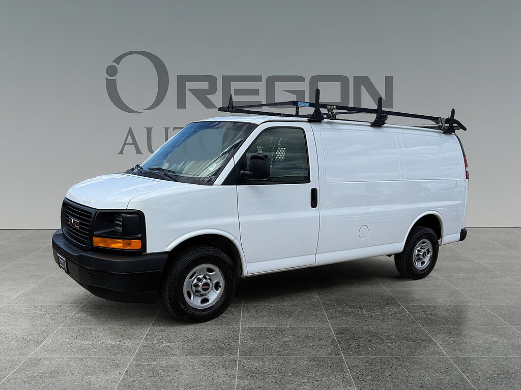 2017 GMC Savana Cargo 2500 RWD