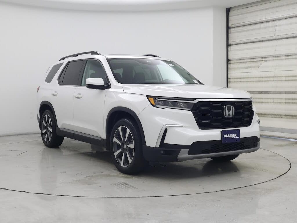 2025 Honda Pilot Touring FWD