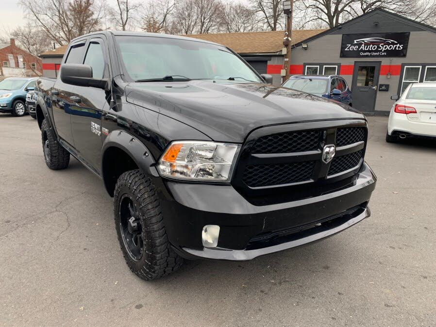 2014 RAM 1500 Express Crew Cab 4WD