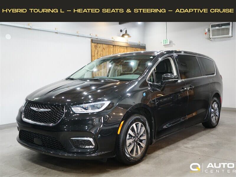 2022 Chrysler Pacifica Hybrid Touring L FWD