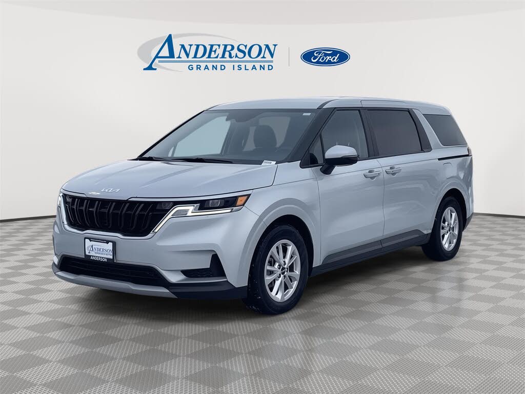 2022 Kia Carnival LX FWD