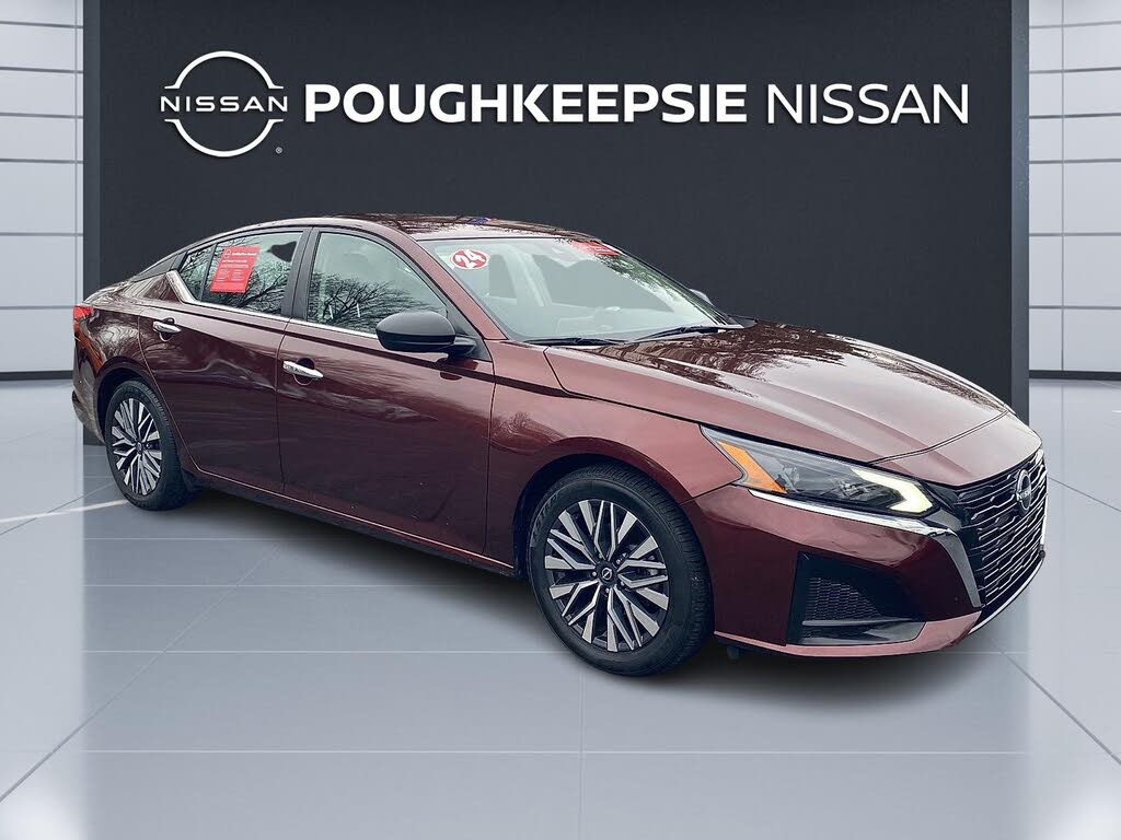 2024 Nissan Altima 2.5 SV FWD