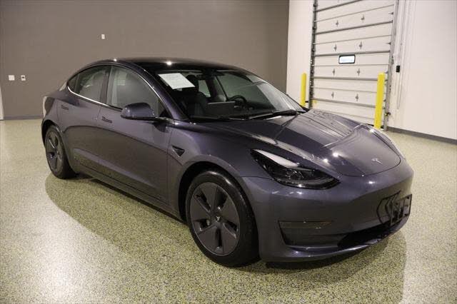 2023 Tesla Model 3 RWD