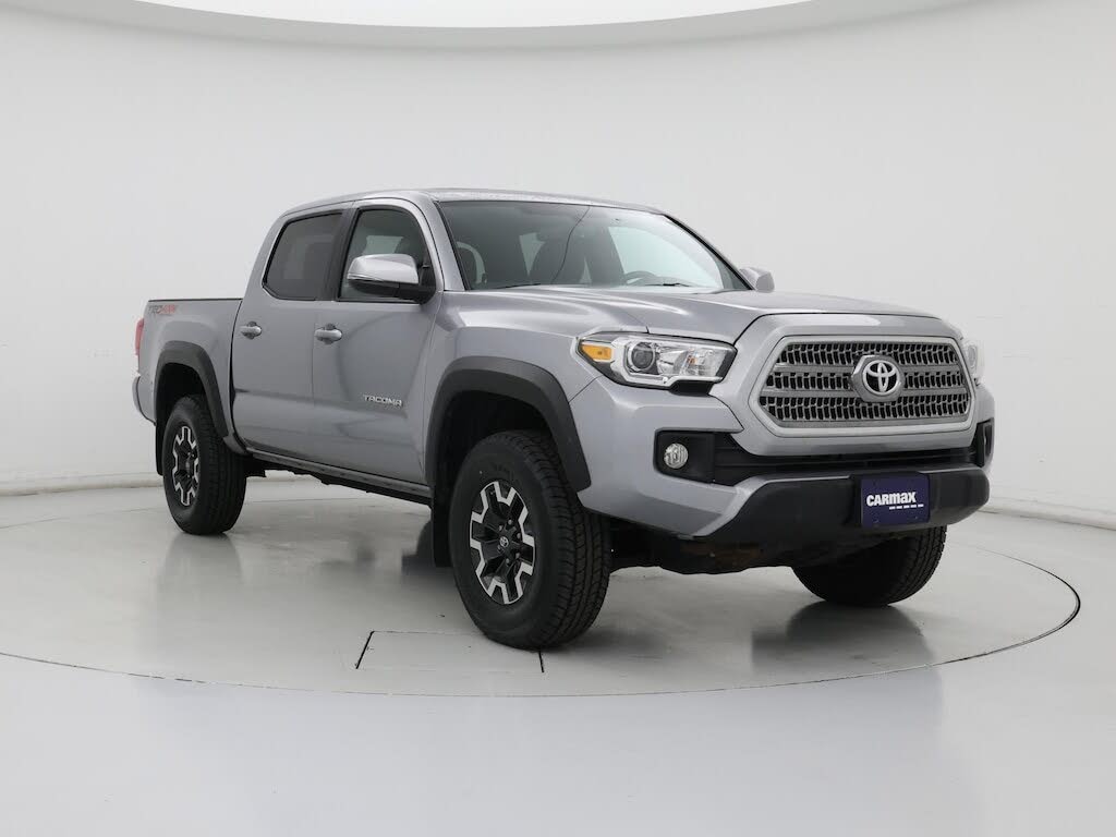 2017 Toyota Tacoma SR5 V6 Double Cab 4WD