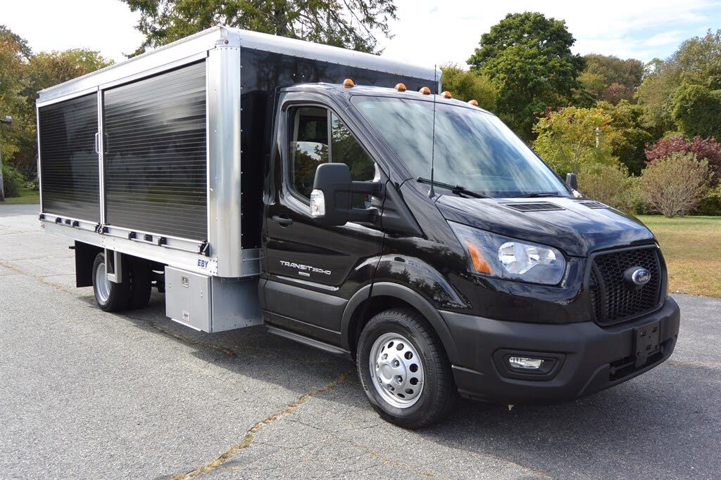 2023 Ford Transit Chassis 350 HD 11000 GVWR 138 DRW RWD