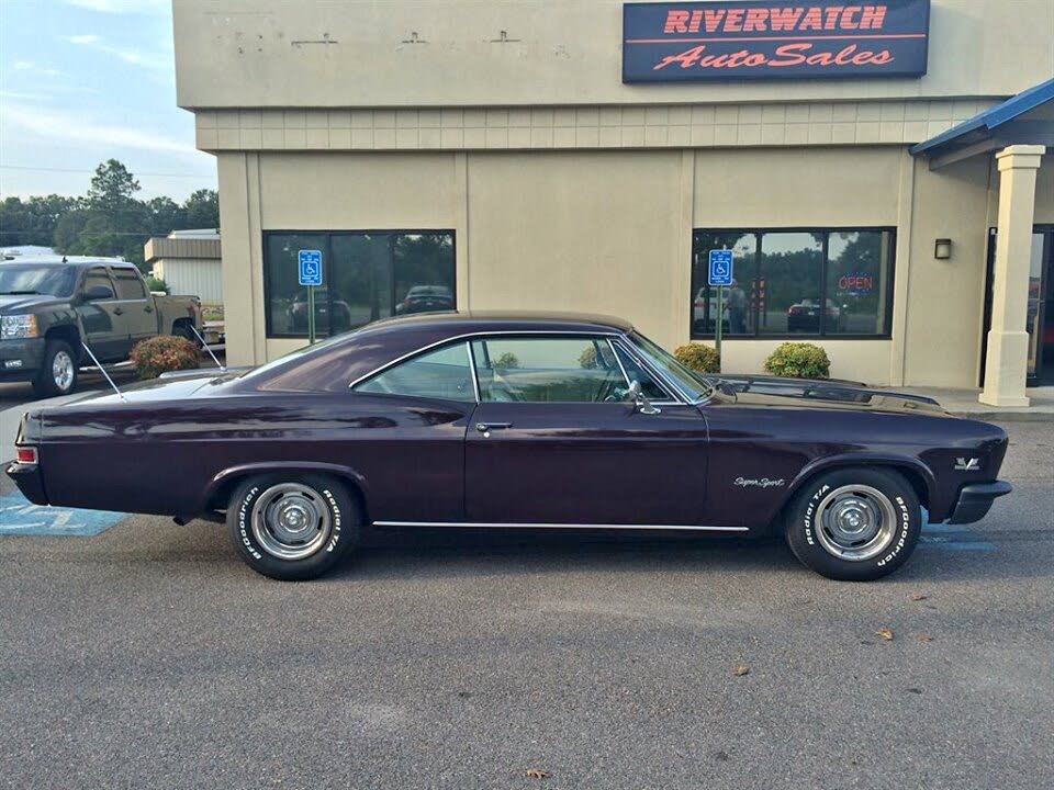 1966 Chevrolet Impala 2 Door Hardtop Coupe RWD