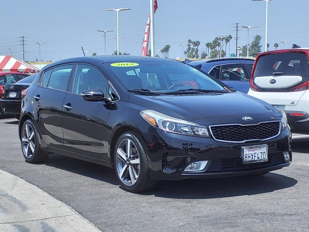 2018 Kia Forte5 EX FWD