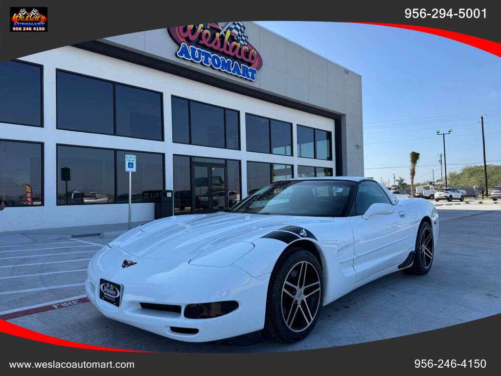 2000 Chevrolet Corvette Coupe RWD