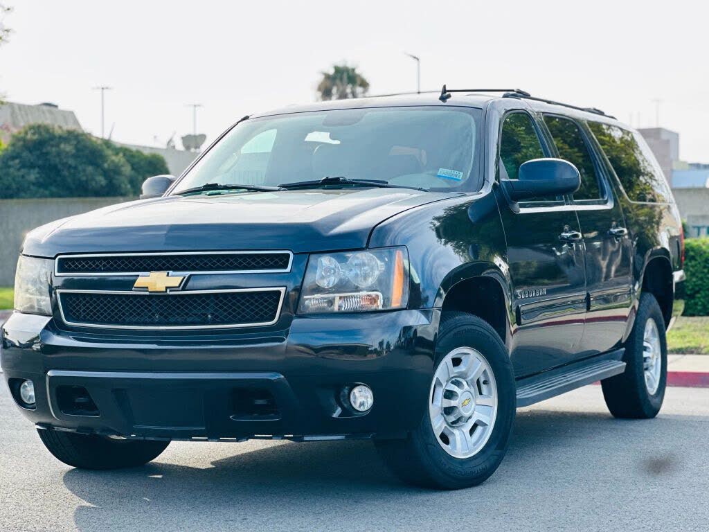 2011 Chevrolet Suburban 2500 LT RWD