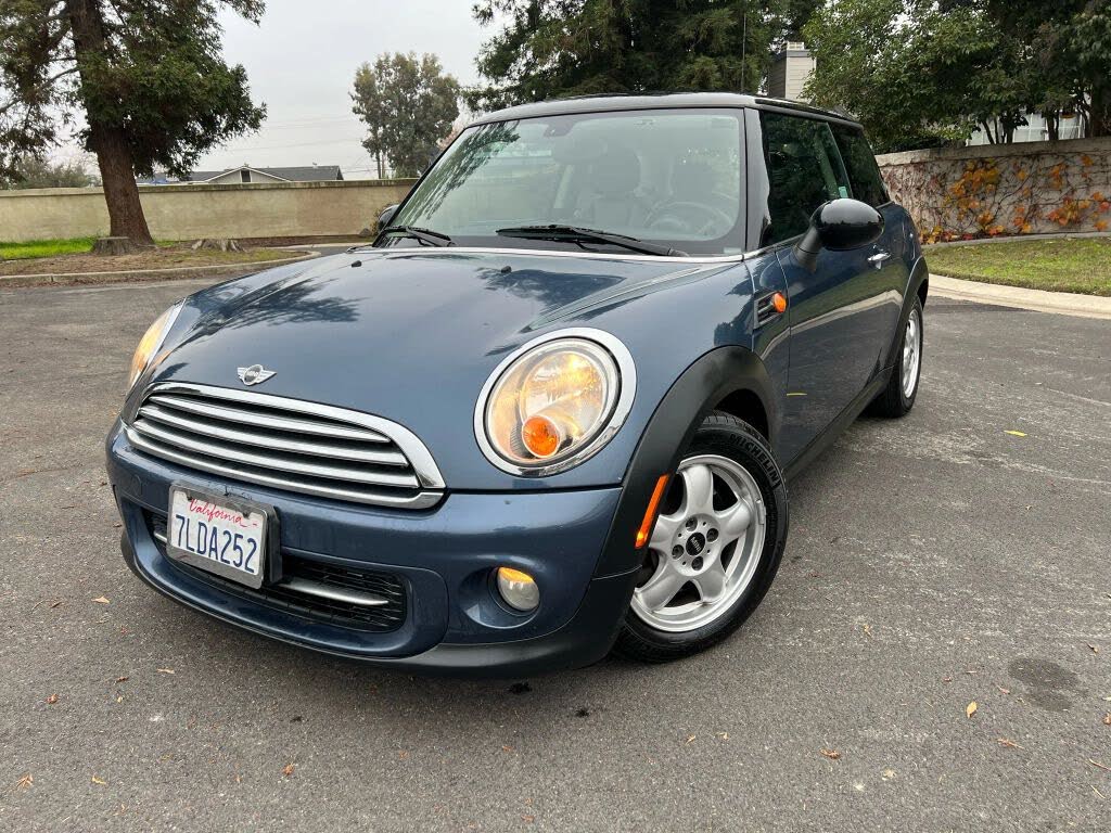 2011 MINI Cooper Base Hatchback