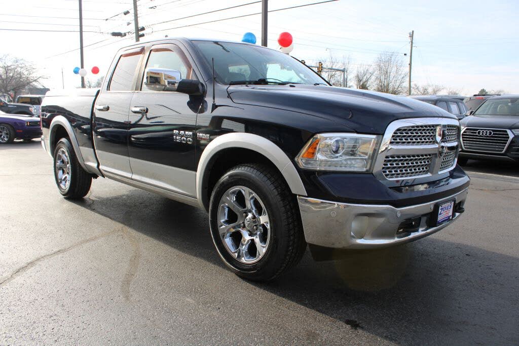 2014 RAM 1500 Laramie Quad Cab 4WD