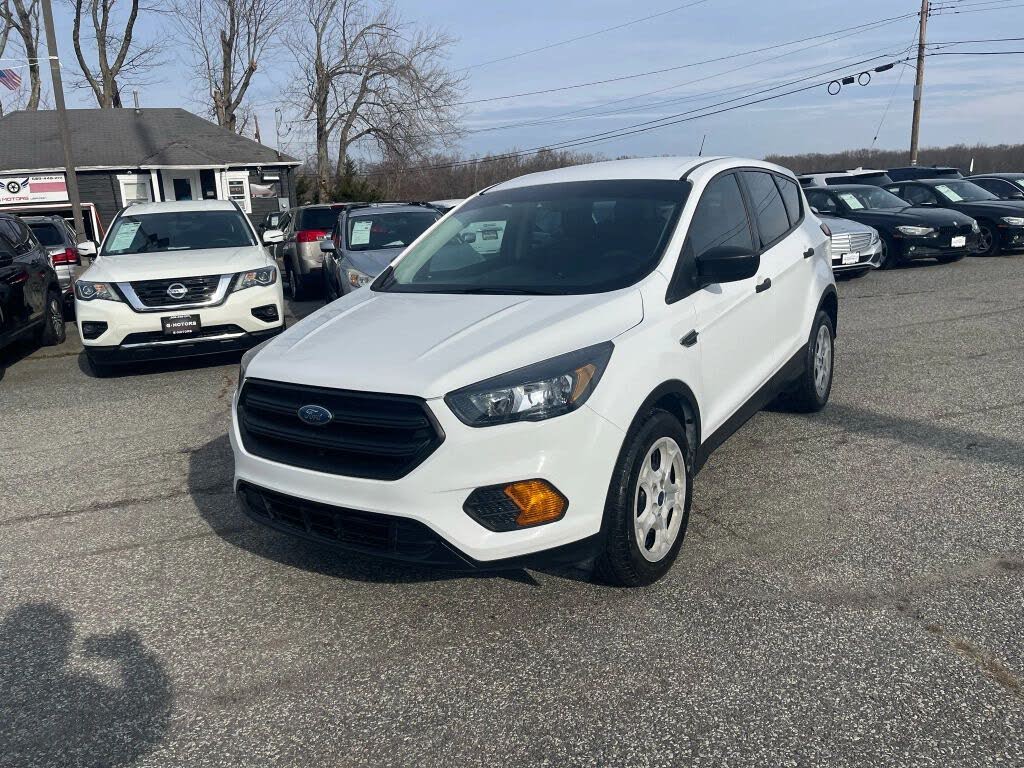 2019 Ford Escape S FWD