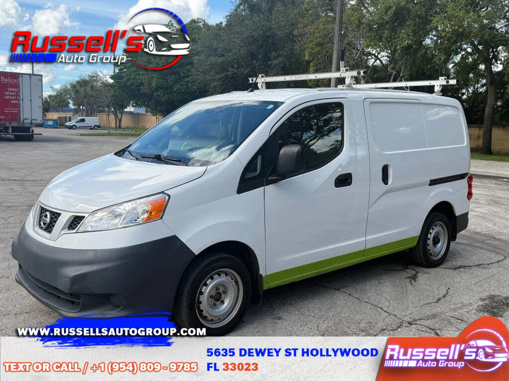 2019 Nissan NV200 S FWD