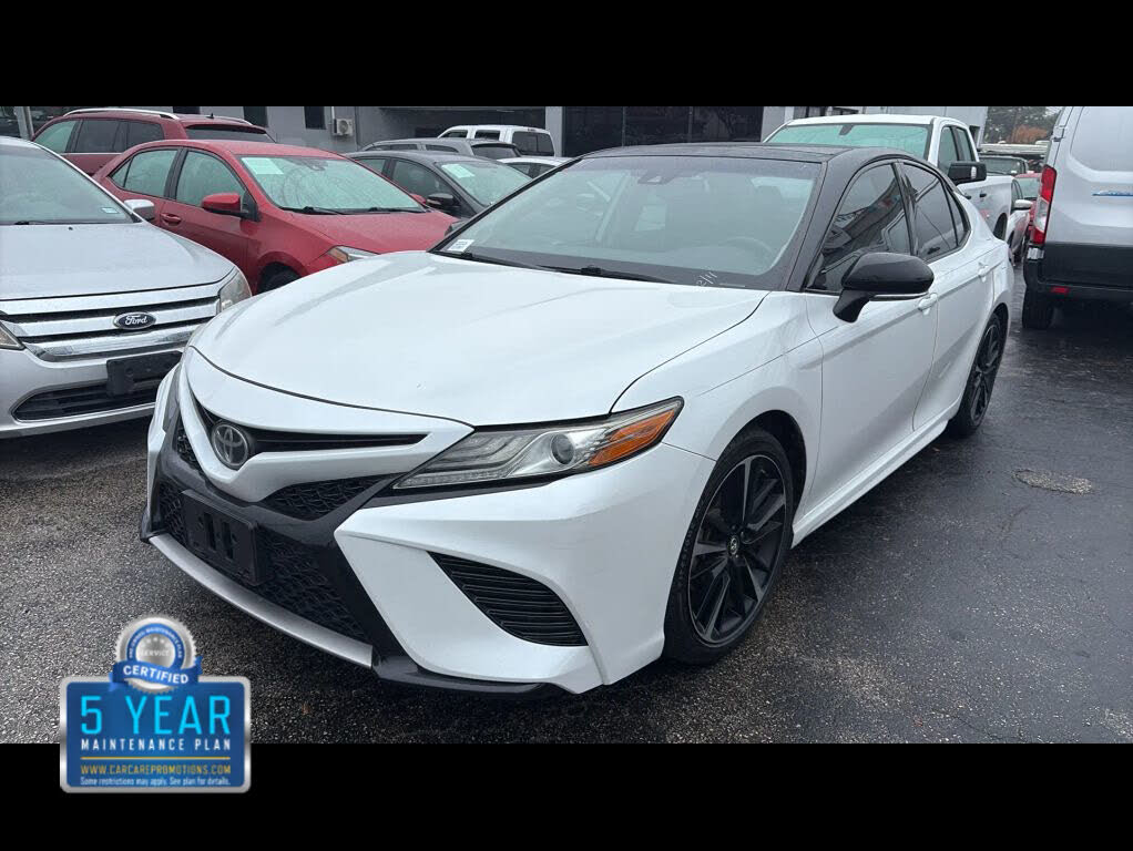 2019 Toyota Camry XSE FWD
