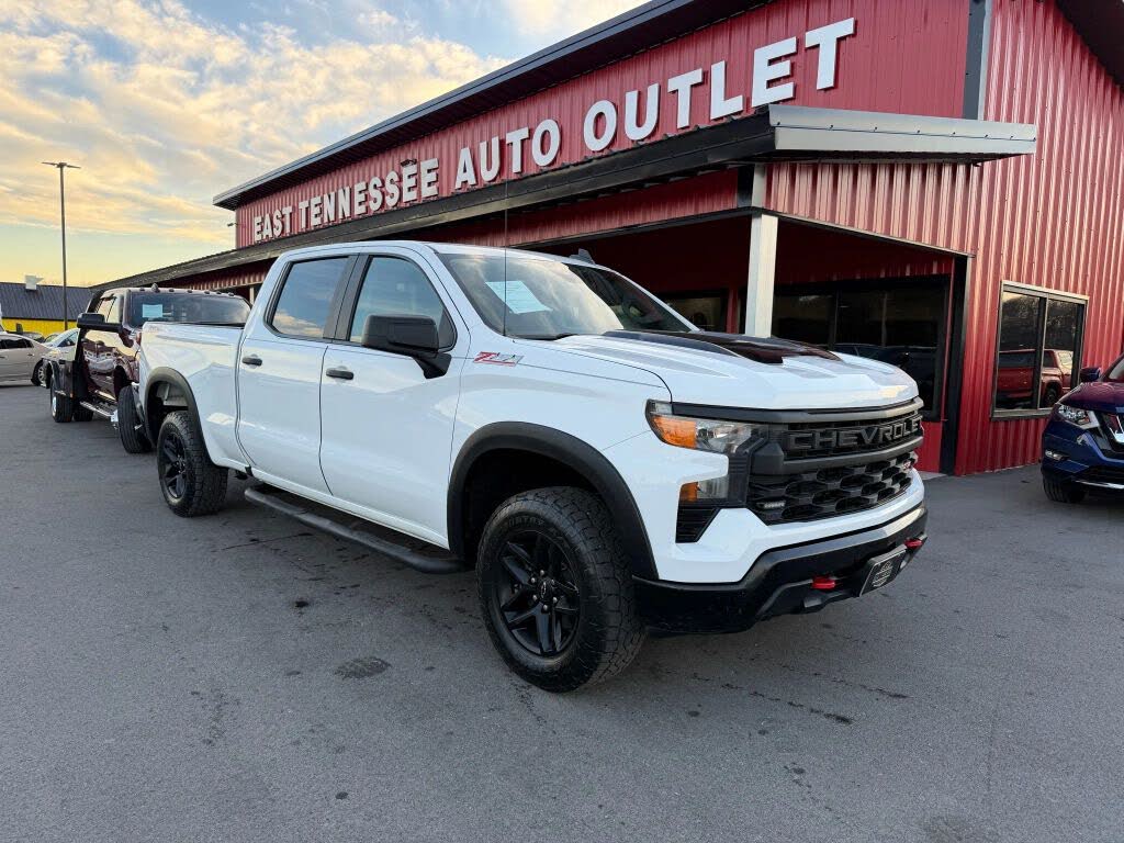2022 Chevrolet Silverado 1500 Custom Trail Boss Crew Cab 4WD